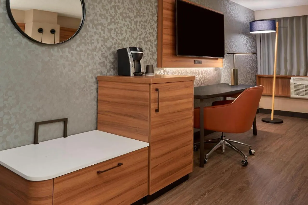 Fairfield Inn By Marriott Montreal Downtown