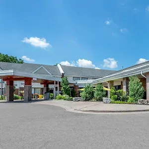 *** Hotel Quality & Canada